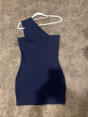 superdown jenna one shoulder dress Superdown Jenna One Shoulder Dress